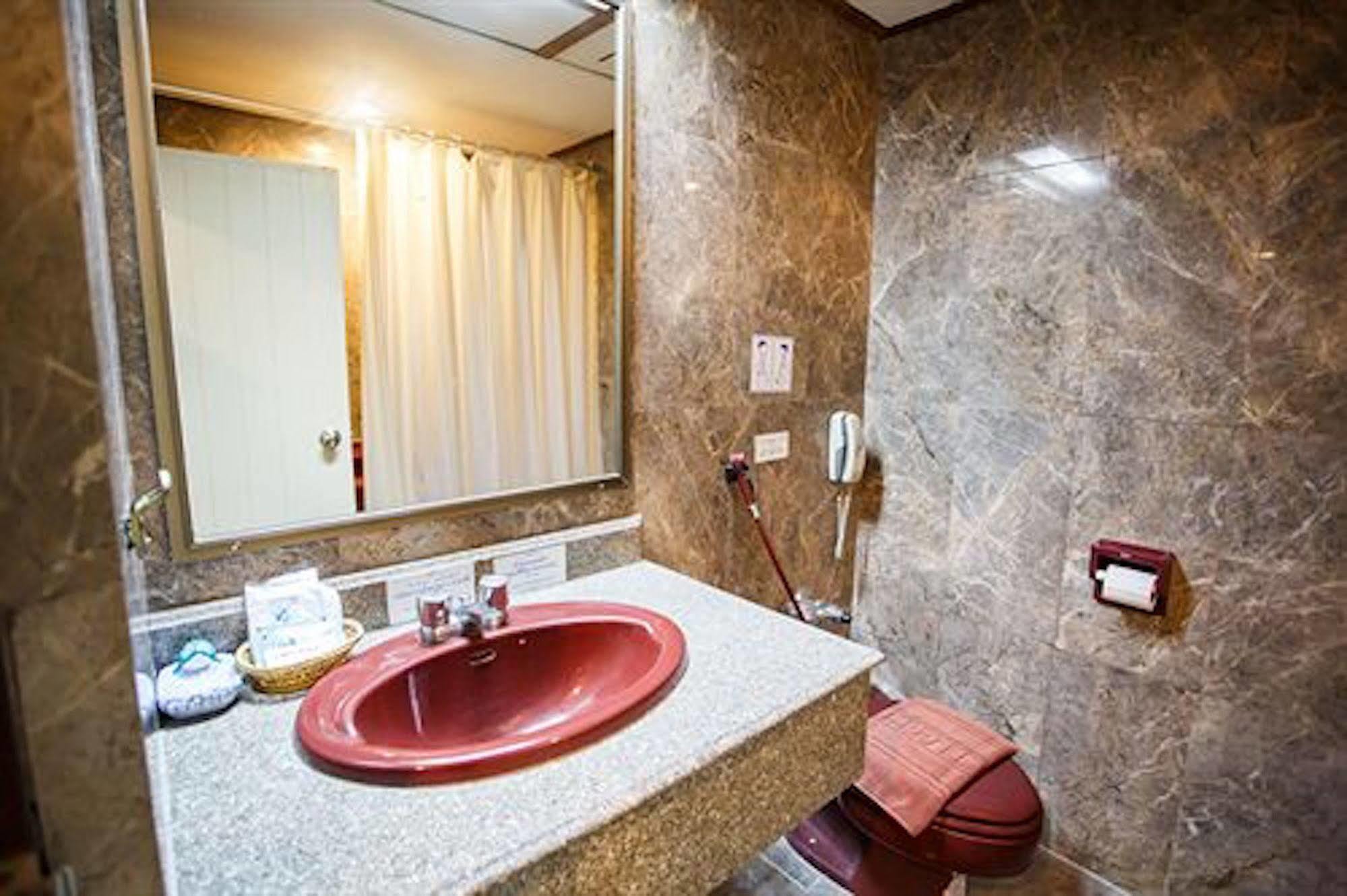 Vieng Thong Hotel 甲米 外观 照片