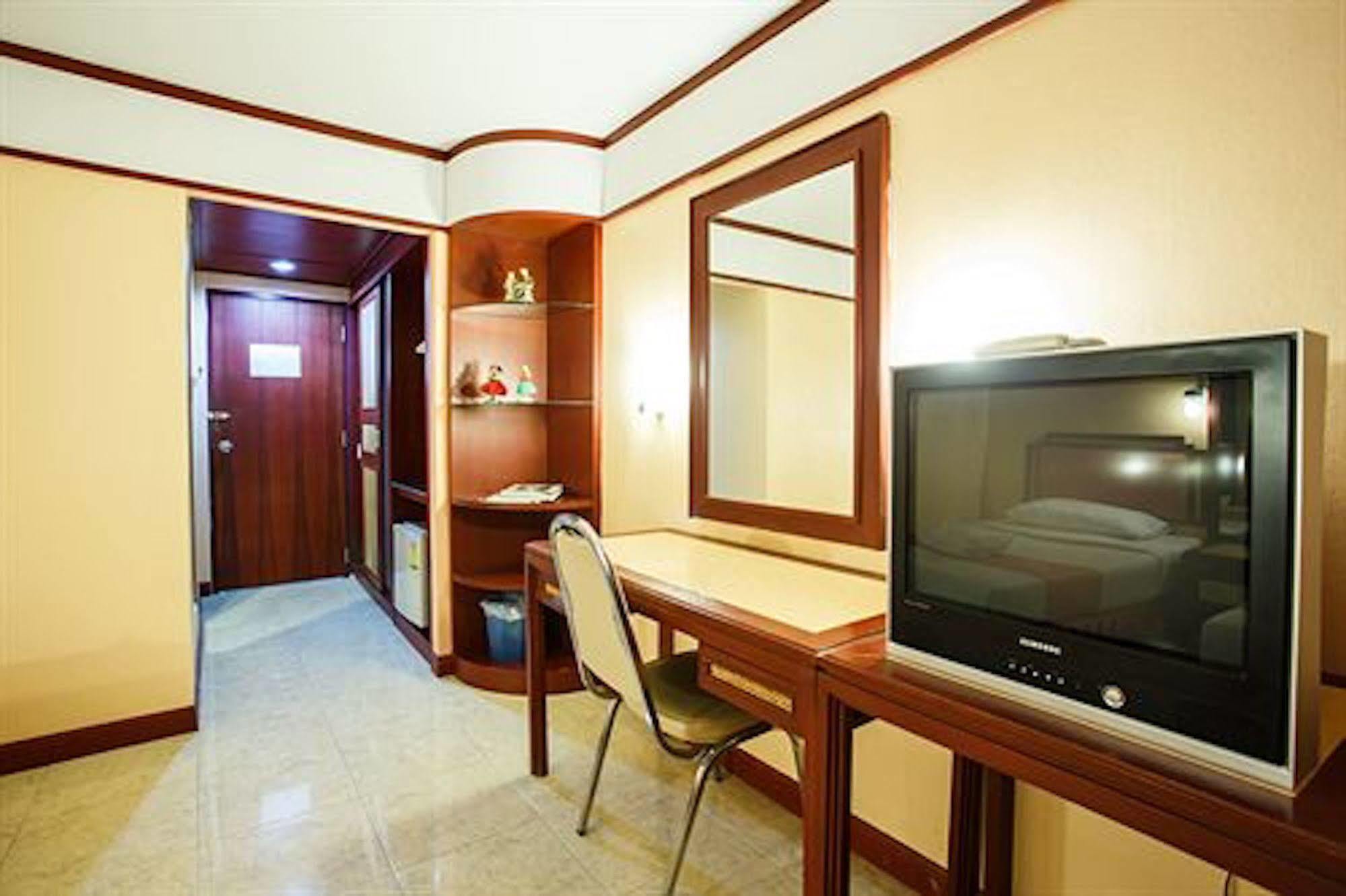 Vieng Thong Hotel 甲米 外观 照片